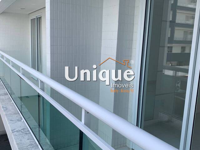 Apartamento para Venda em Cabo Frio - 2