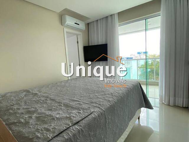 Apartamento para Venda em Cabo Frio - 2