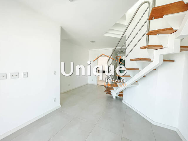 Apartamento para Venda em Cabo Frio - 2
