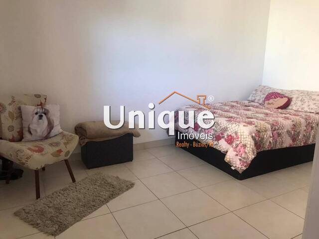 Apartamento para Venda em Cabo Frio - 2