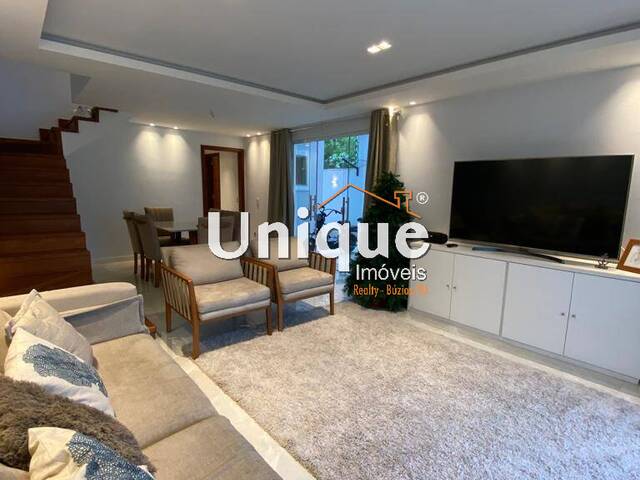 Apartamento para Venda em Cabo Frio - 5