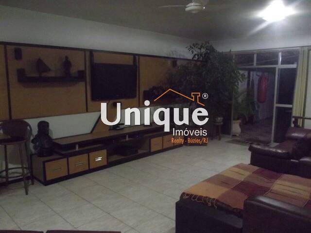 Apartamento para Venda em Cabo Frio - 2