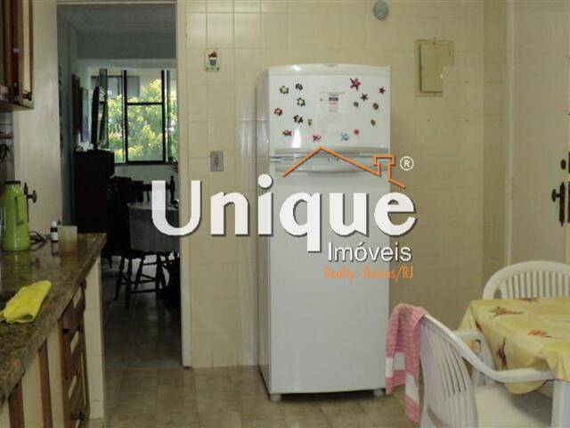 Apartamento para Venda em Cabo Frio - 3