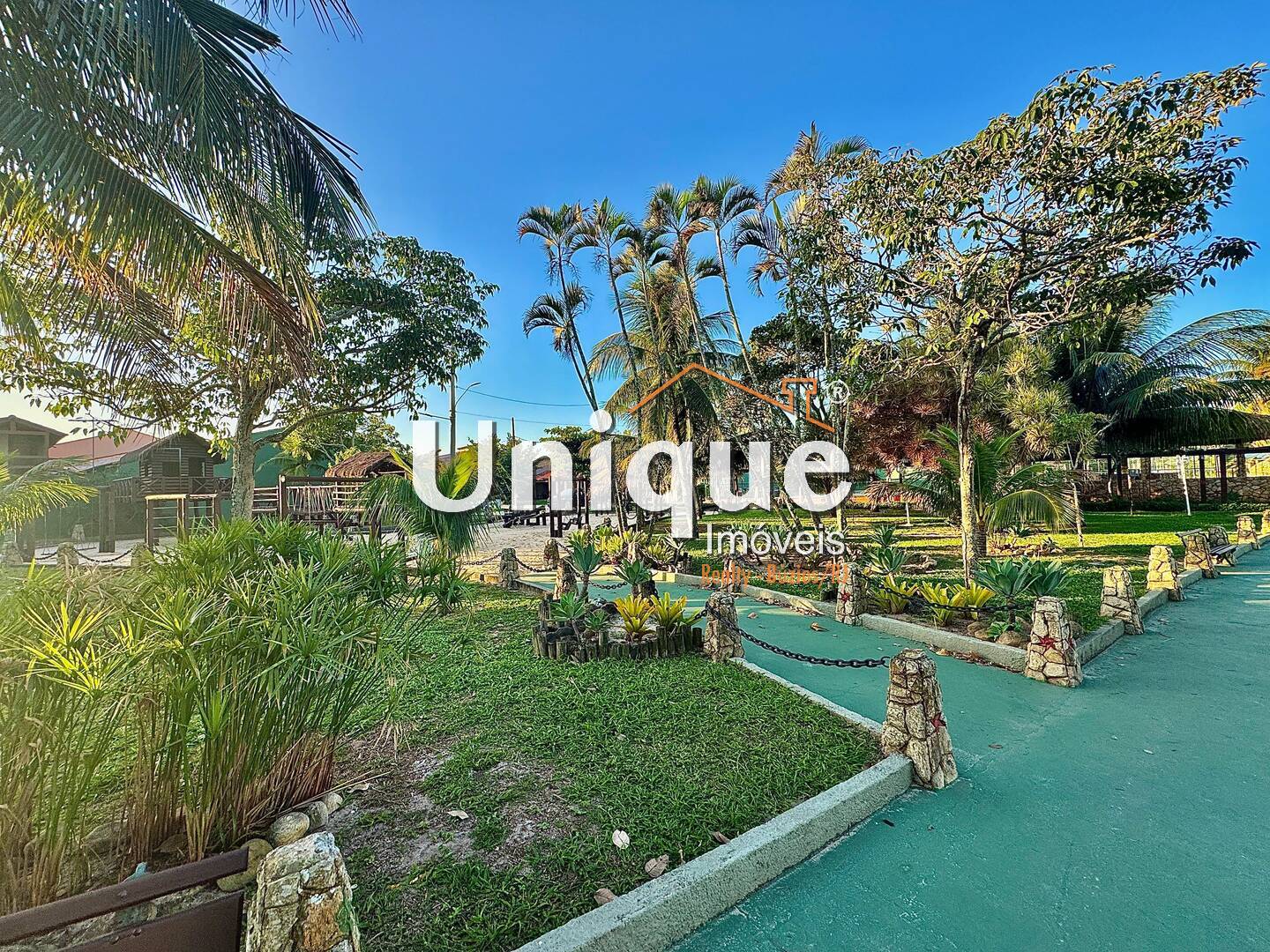 Casa à venda com 6 quartos, 280m² - Foto 5