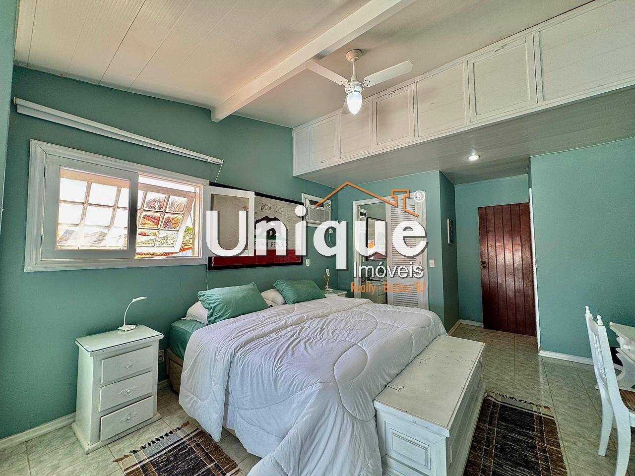 Casa à venda com 6 quartos, 280m² - Foto 25