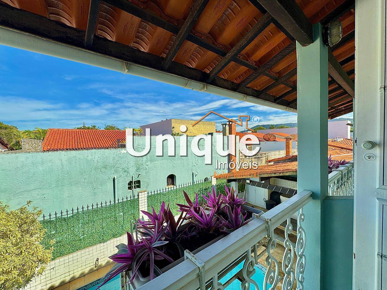 Casa à venda com 6 quartos, 280m² - Foto 47
