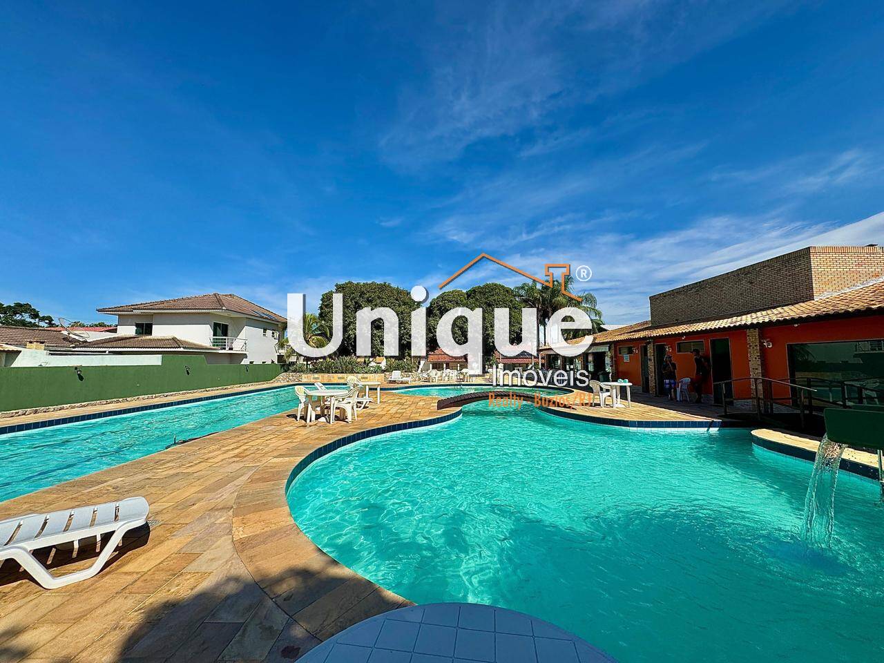 Casa à venda com 6 quartos, 280m² - Foto 57