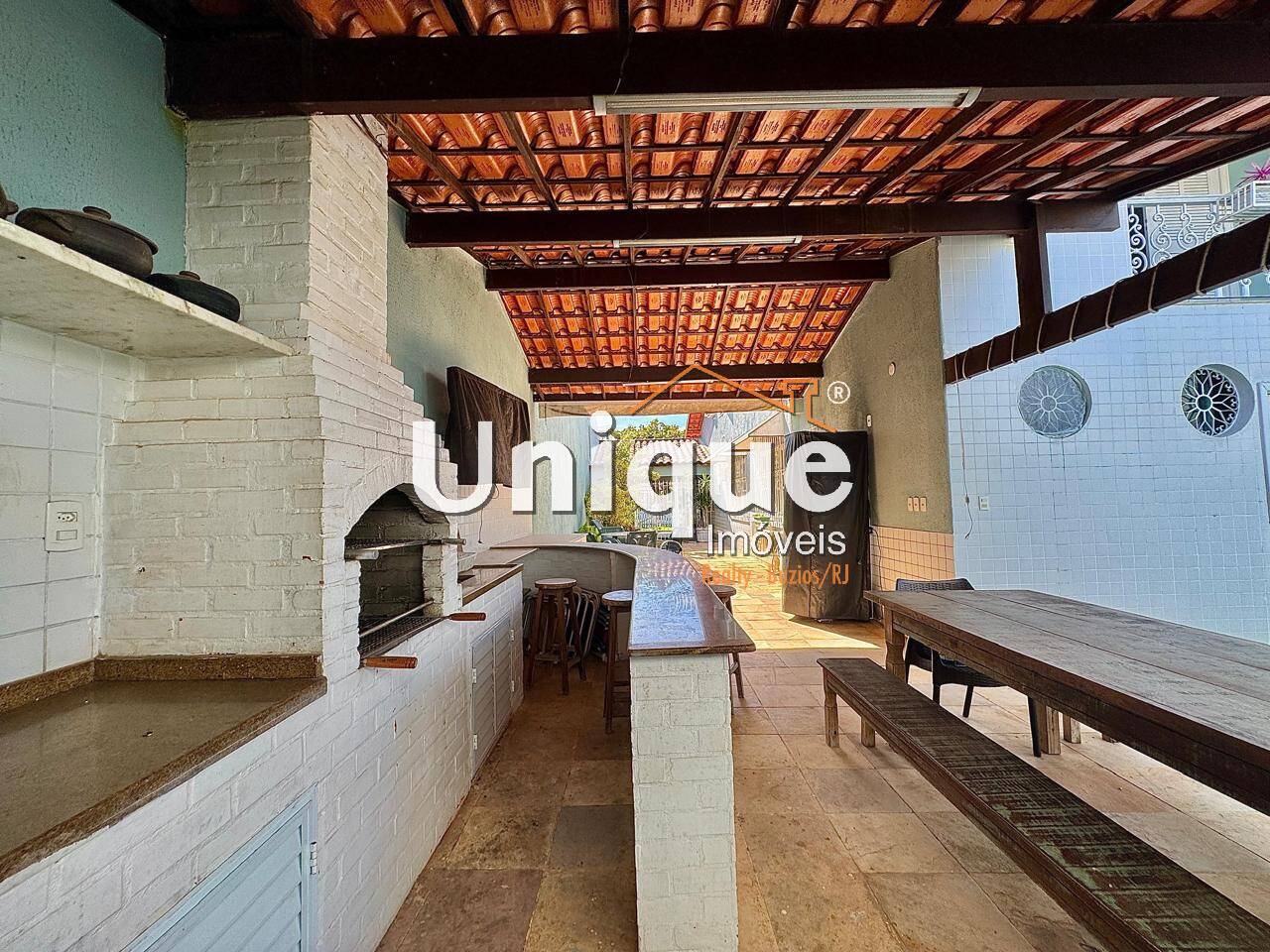 Casa à venda com 6 quartos, 280m² - Foto 43