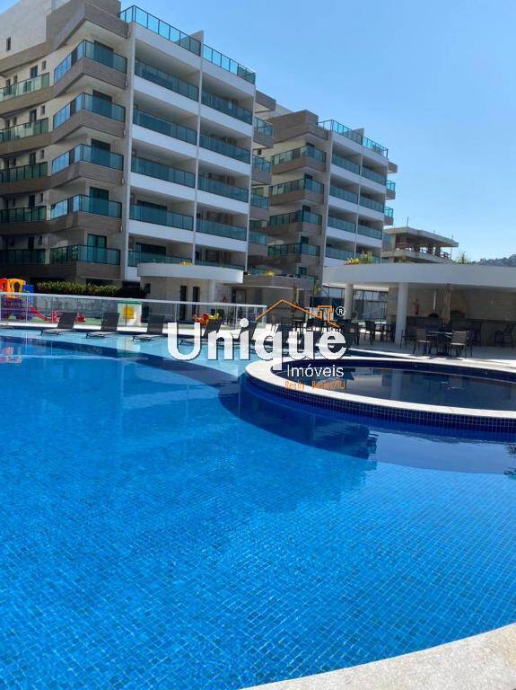 Apartamento à venda com 2 quartos, 64m² - Foto 2