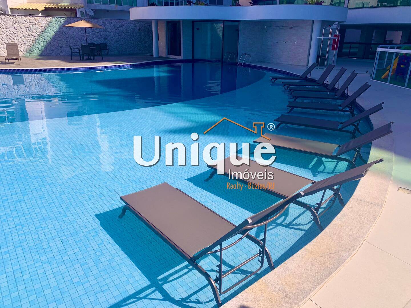 Apartamento à venda com 2 quartos, 64m² - Foto 17