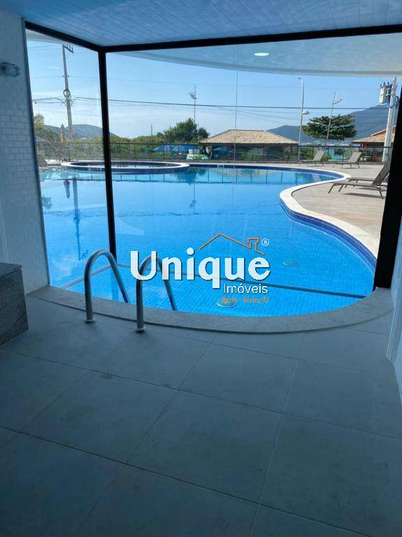Apartamento à venda com 2 quartos, 64m² - Foto 25