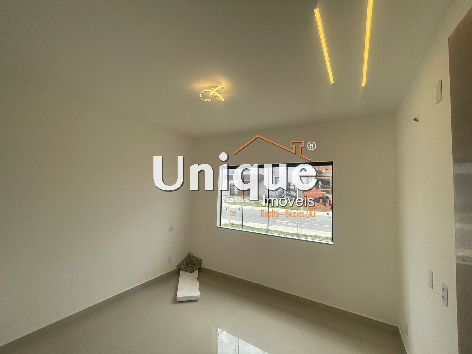 Casa à venda com 3 quartos, 252m² - Foto 15