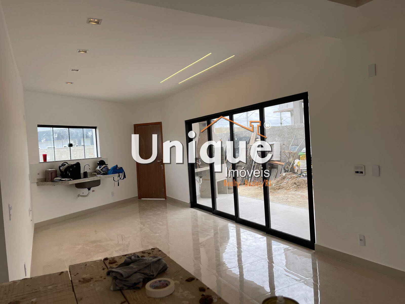 Casa à venda com 3 quartos, 252m² - Foto 10